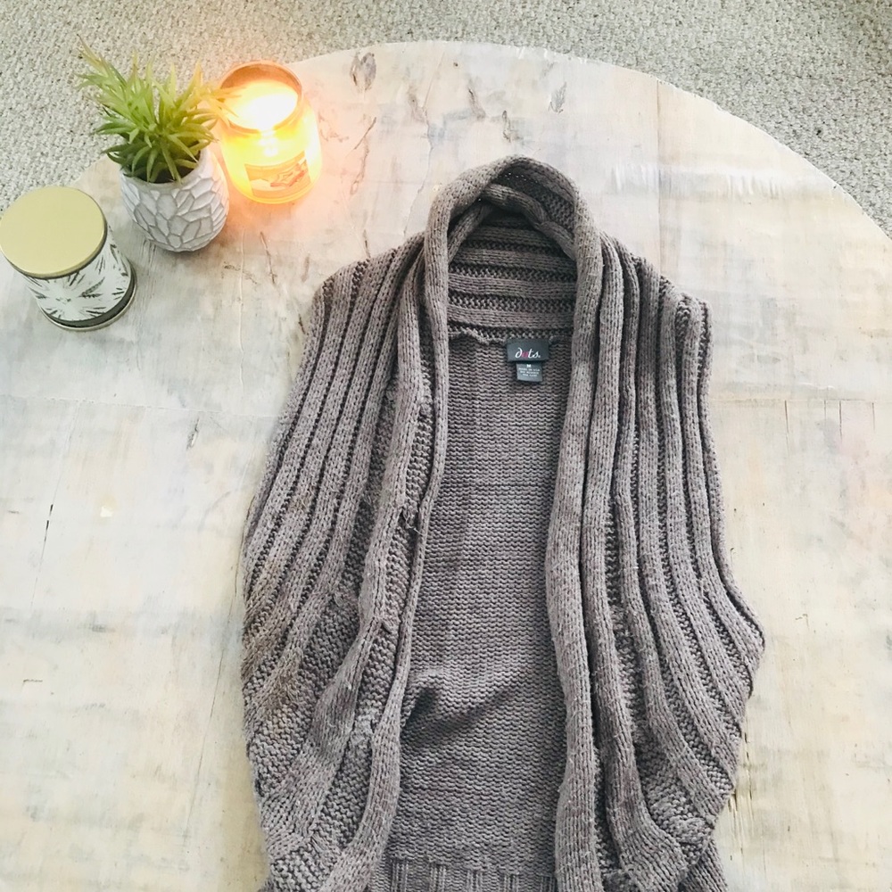 Medium Grey/Brown Sweater Vest